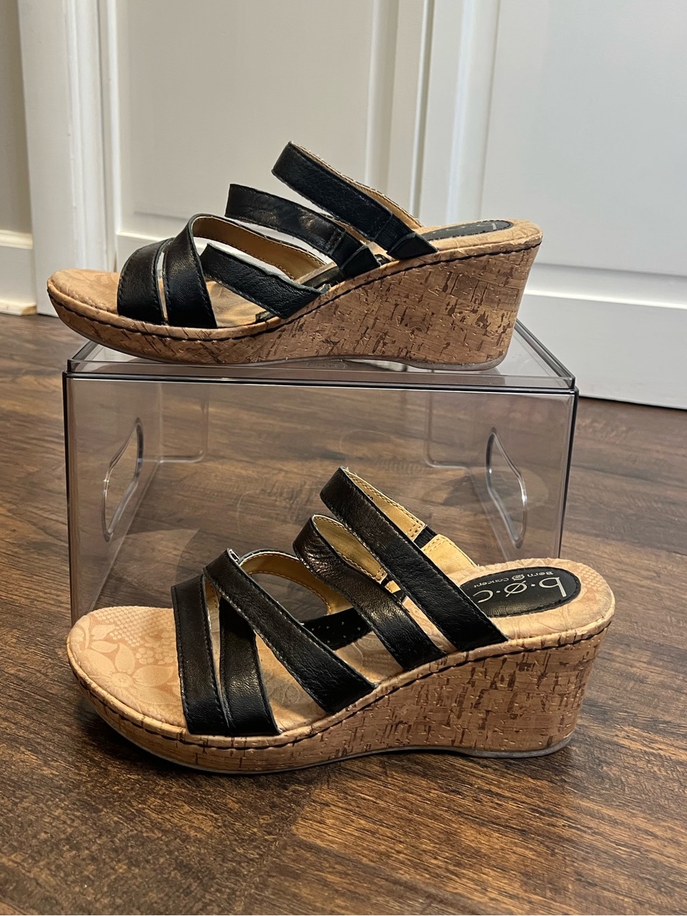 b.o.c. By Born Concept Black Strappy Wedge Sandals Size Women’s 8